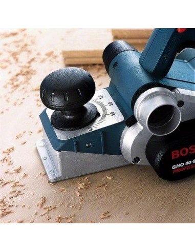Detalle Cepillo portátil para madera BOSCH GHO 40-82 C Professional